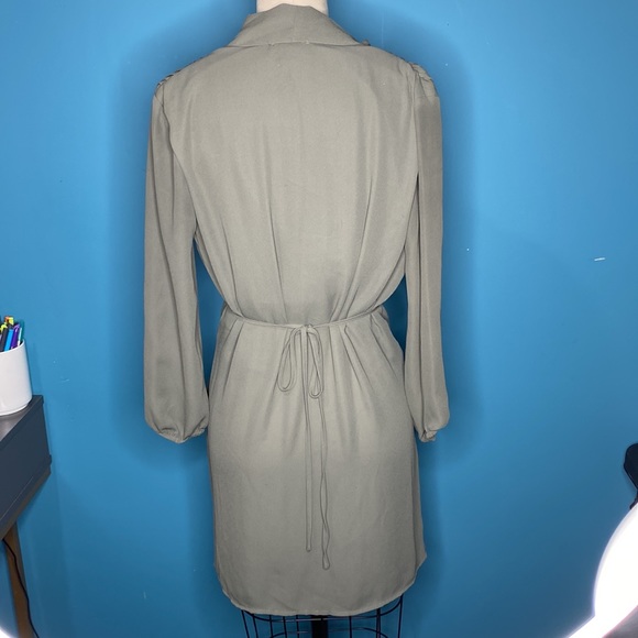 Bar III Moss Green dress size XS - Picture 4 of 5